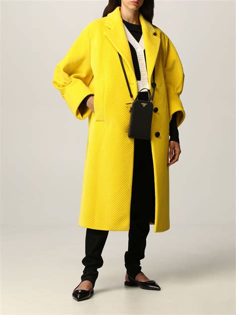 prada coar